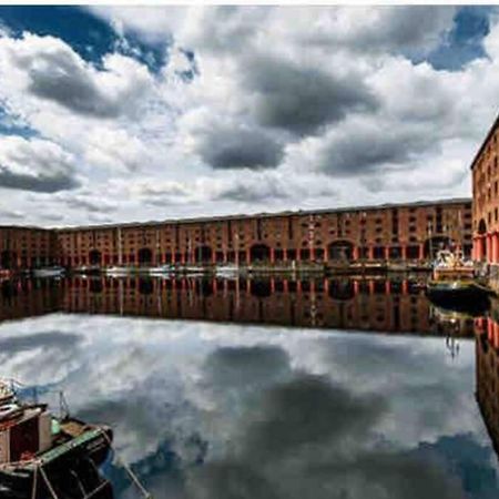 Liverpool, Superb City Centre Apartment With Parking Exteriör bild